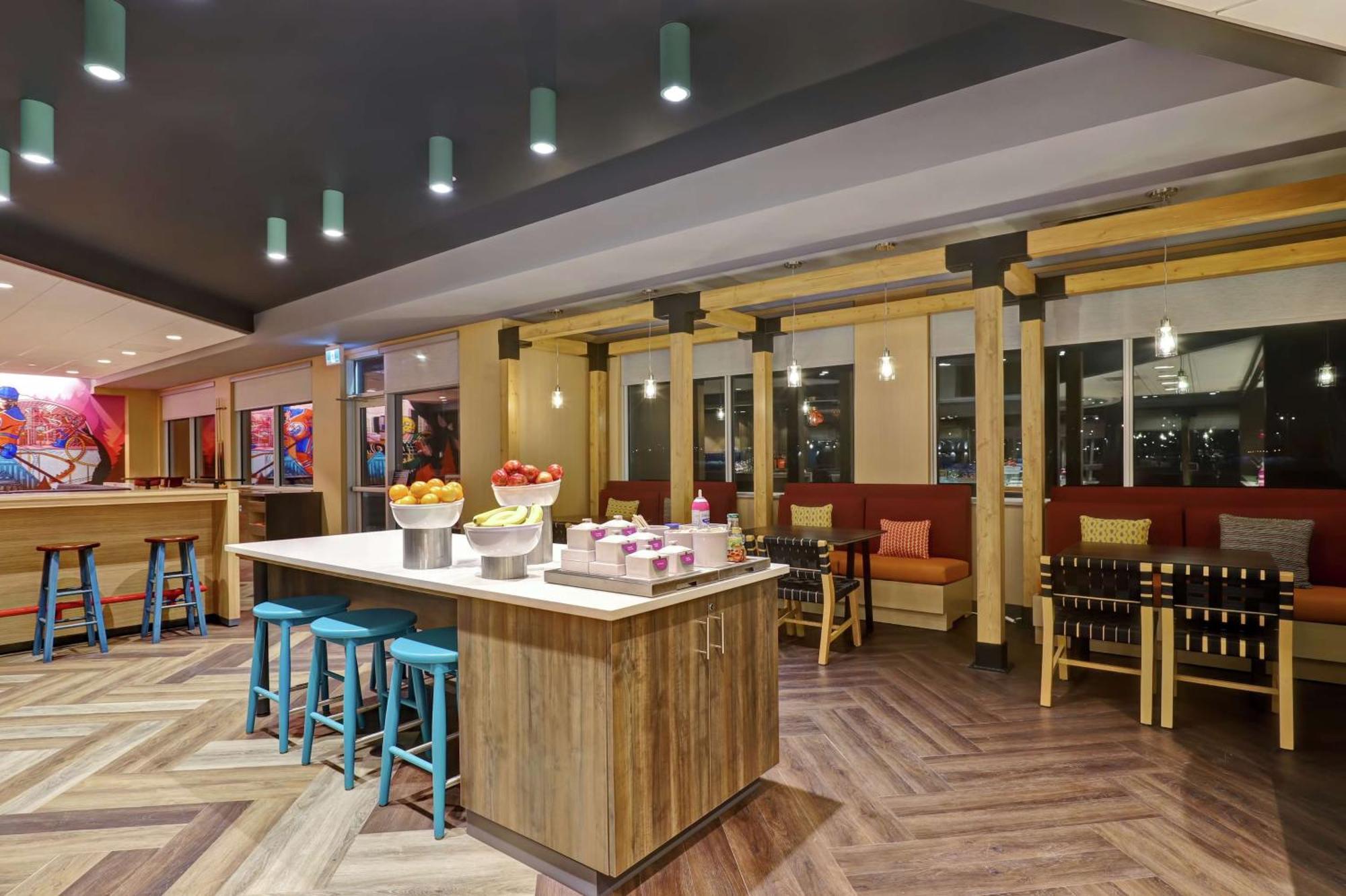 Tru By Hilton Edmonton Windermere Luaran gambar